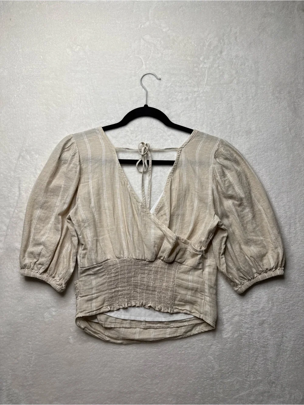 Abercrombie & Fitch light beige